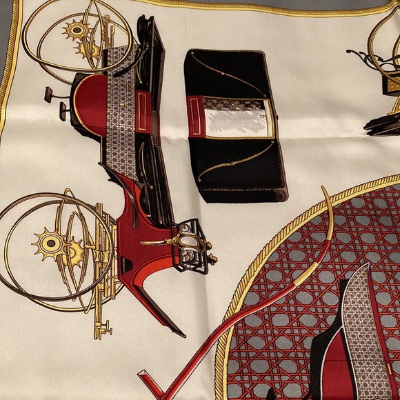 Hermes Classic Silk scarf - Picture 10 of 14